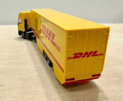 Rietze HO 1/87 Iveco Eurocargo - Camion Utilitaire Europe Moving Your Way #60954