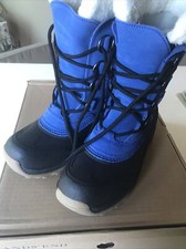 NWB Lands End Snow Boots Winter Insulated Kids Boy Sz 2 Lighthouse blue
