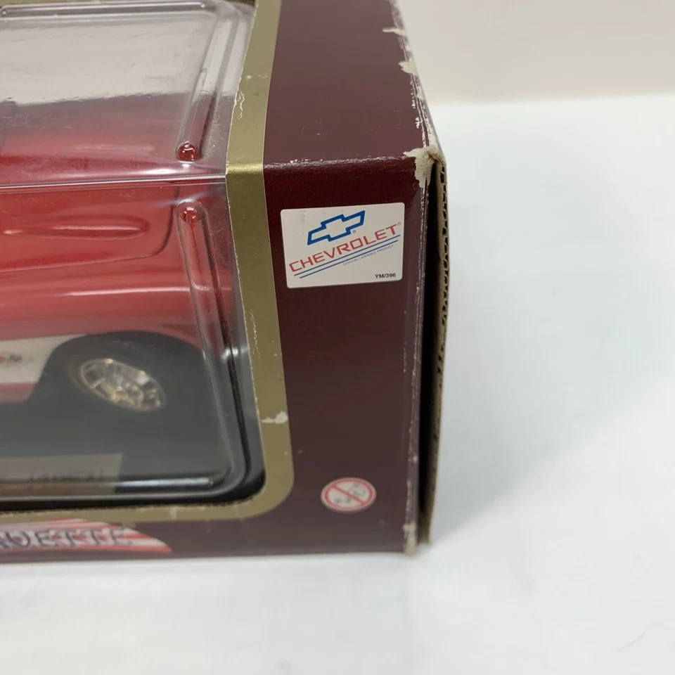 Chevrolet Corvette 1957 Collection Road Legends em escala 1/18 novo na caixa original - Imagem 4 de 4