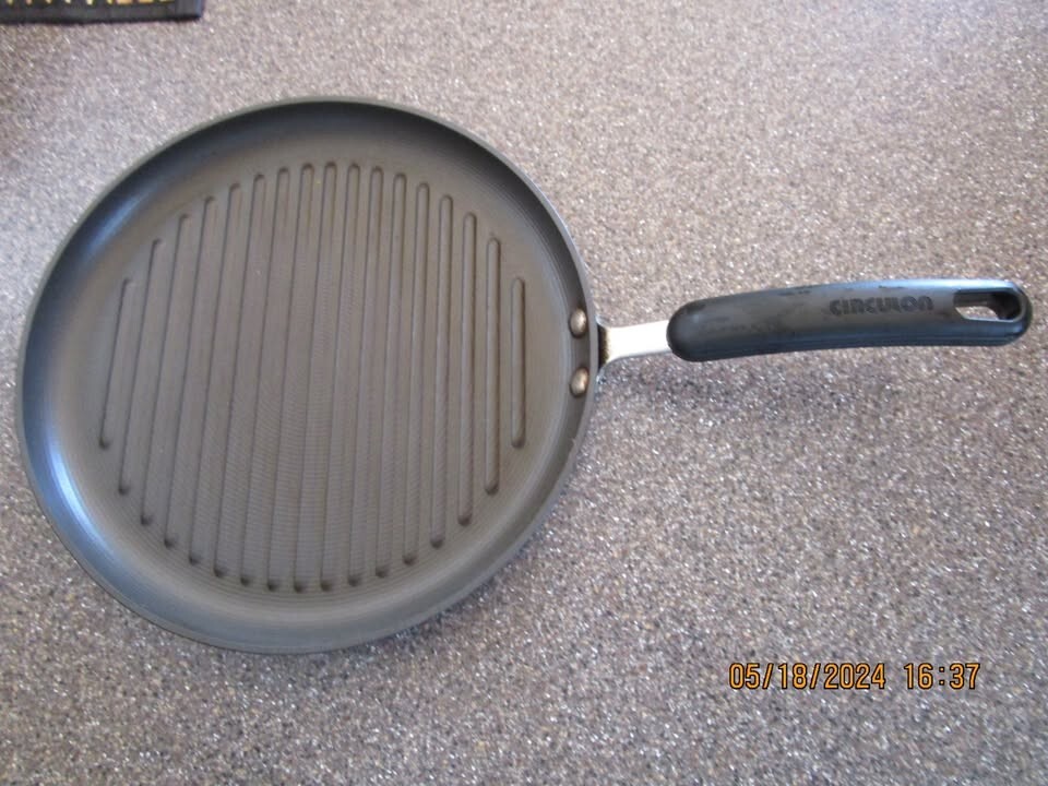 Picture 1 of 3