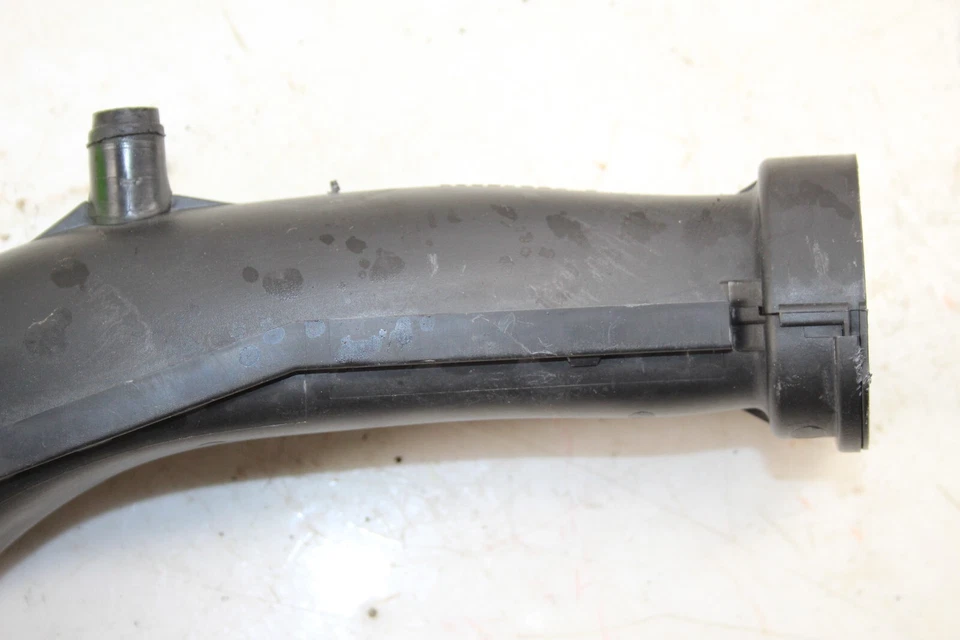 Tubo de admisión de aire Volkswagen Golf GTI 1999-2006 1J0129609C OEM CG144 Foto 2 de 4