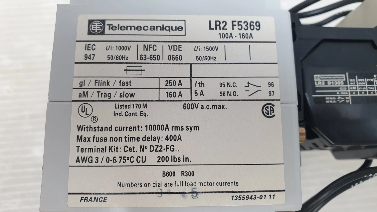 Close-up of the LR2 F5369 rating label: UL, CSA, 600 V, 10000 A