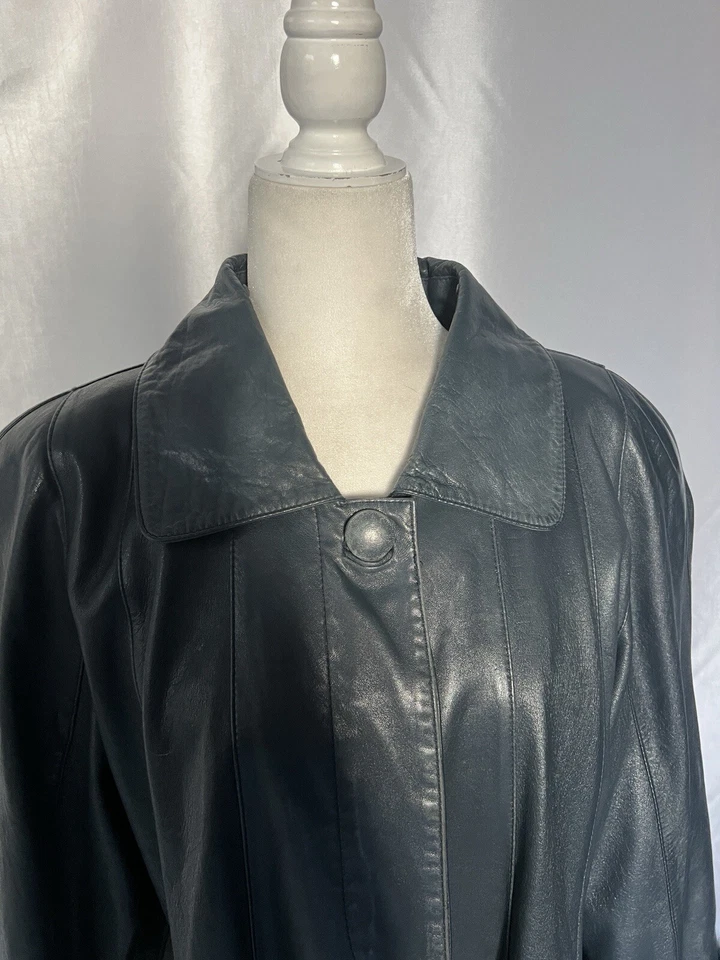 Vintage Angel High Fashion Genuine Leather Coat With Faux Fur Trim Size L - Image 4 of 4