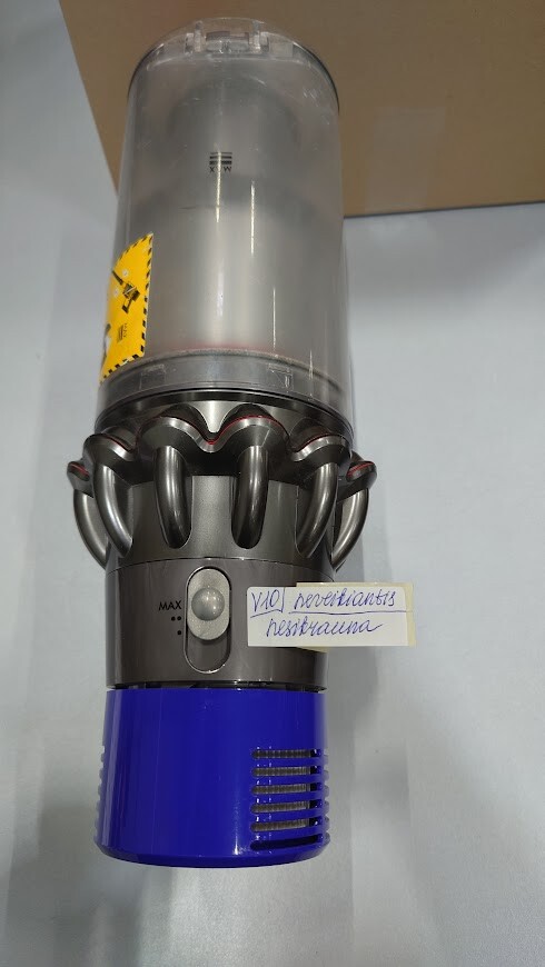 Dyson V10 Vacuum - For Parts, Not Charging, No Accessories