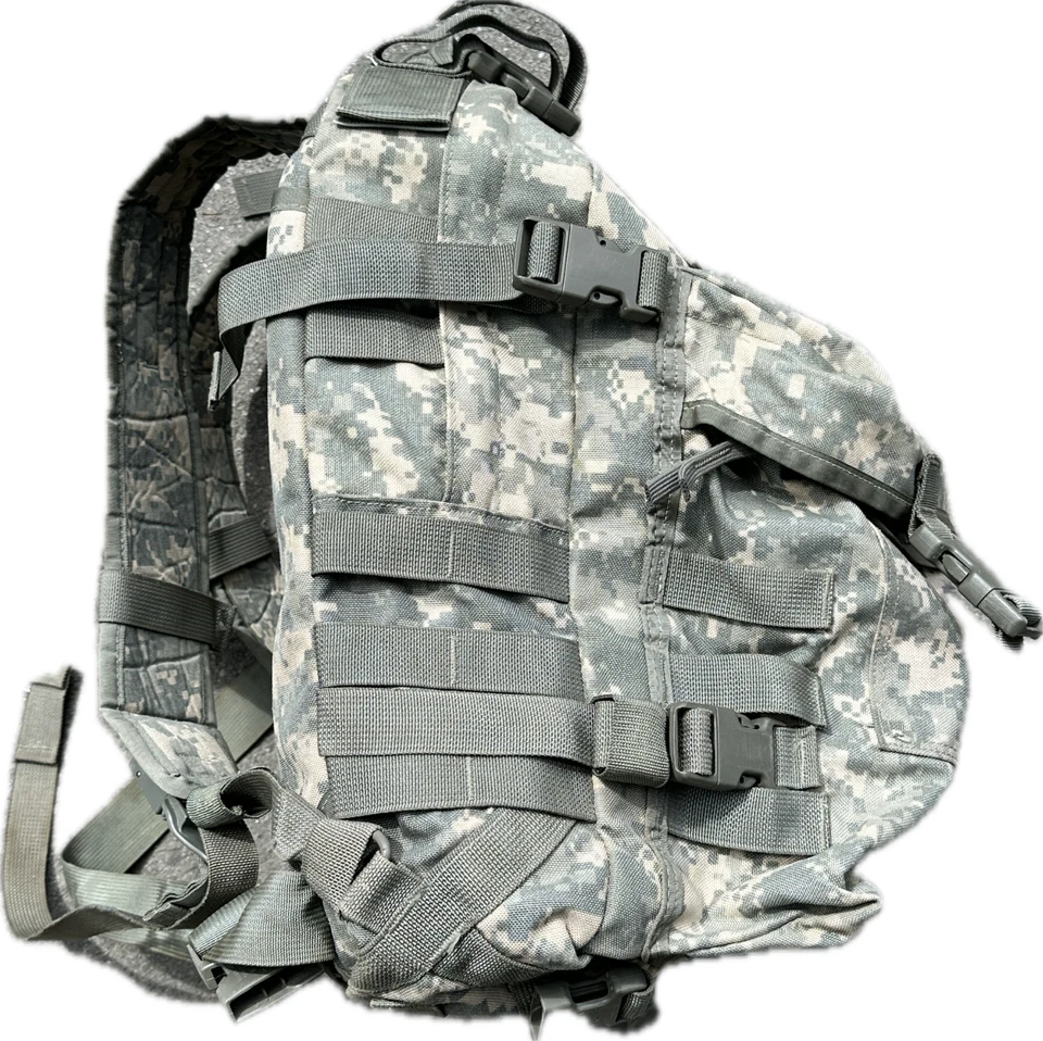 US Army Rucksack Ucp Molle II Assault Pack 35 Liter Daypack NSN 8465-01-524-5250 - Bild 2 von 3