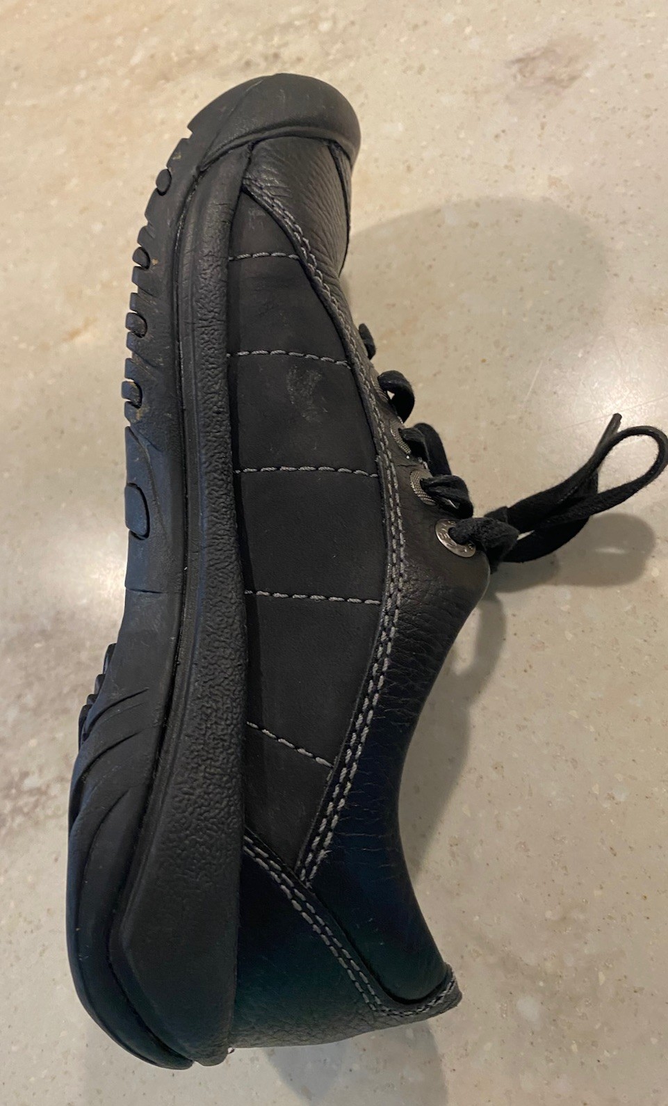 Solo scarpa R! Keen Presidio scarpa sneaker comoda da donna in pelle nera taglia 7