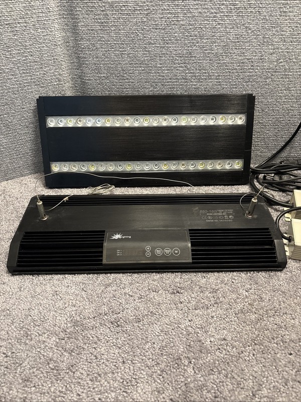 2 Hanging Aquarium Lights 18”  Acan Lighting 650-18B 150w DC24V  For Parts