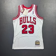 100% Authentic Michael Jordan Mitchell Ness 95 96 Chicago Bulls Jersey Size 40 M