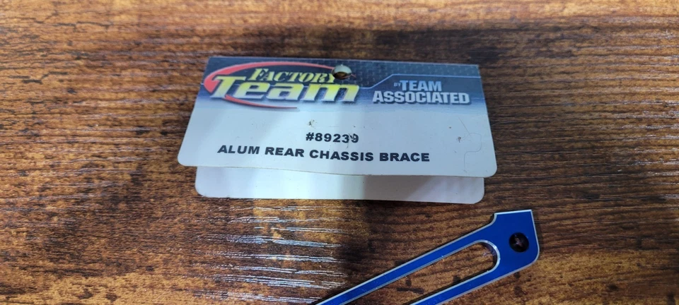 Team Associated Aluminum Rear Chassis Brace #89239 - Image 3 of 3