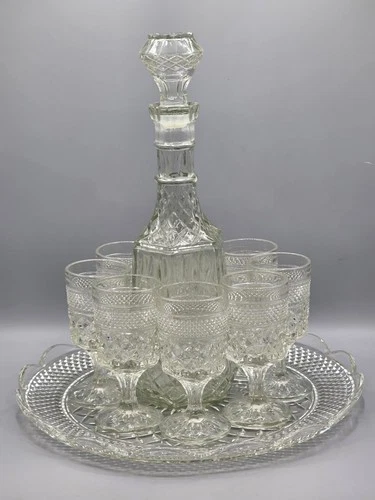 VINTAGE Anchor Hocking WEXFORD Decanter 8 Cordial Goblets & Serving Tray Set