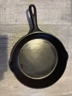 VINTAGE WAGNER WARE #8 Cast Iron Frying Pan Skillet, 11 " Spout to Spout