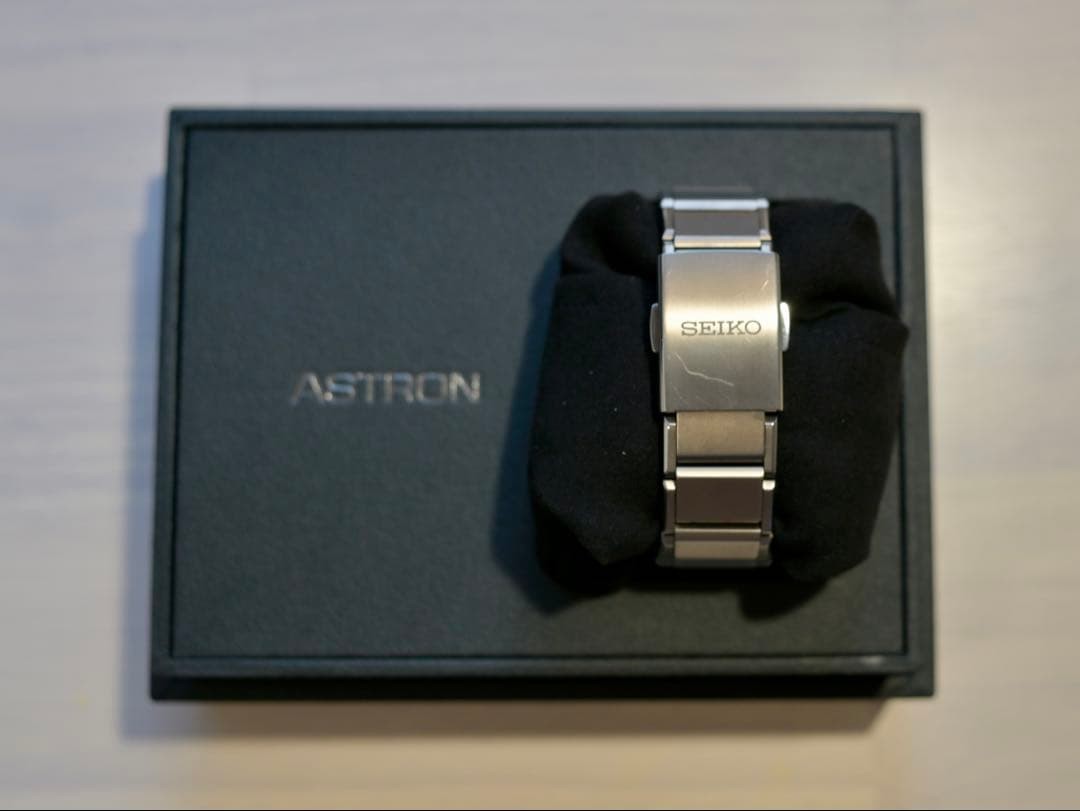 Seiko Astron Solar Watch SBXD037 image 4