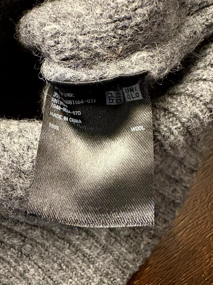 Uniqlo Womens Gray 100% Wool Long Sleeve Crewneck Pullover Sweater Size L - Image 4 of 4