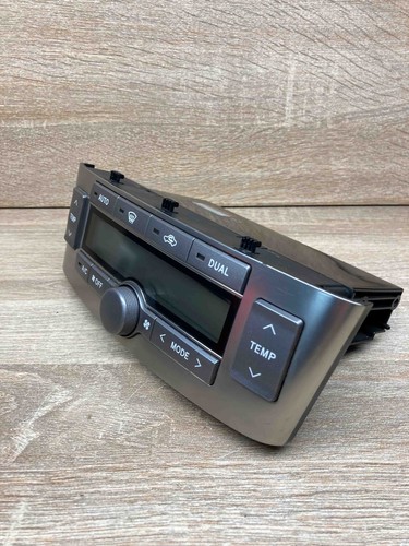 55900 05200 MB146570 3620 Denso Toyota Avensis AC AIR Conditioning CONTROL Cli - Picture 2 of 7