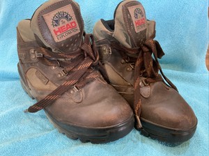 head hiking boots