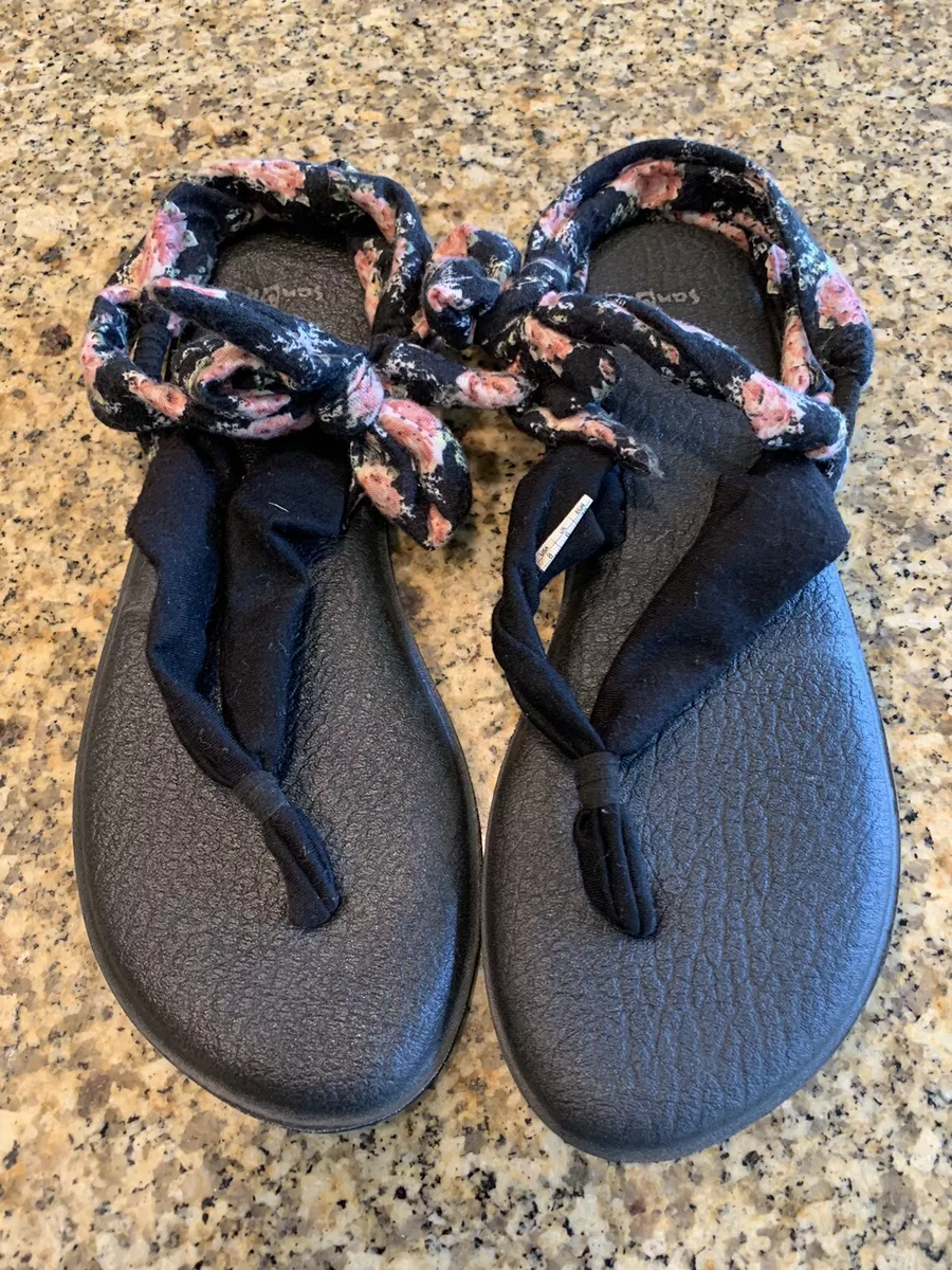 Sanuk Yoga Sling Black Floral Print Sandals Womens Size 8 Yoga Mat Shoes