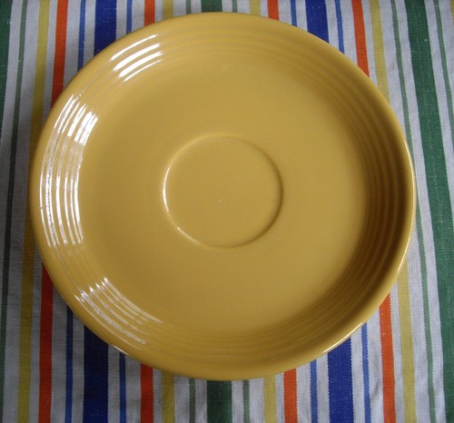 Vintage Fiesta YELLOW TEACUP + SAUCER ~ RINGS ~ - Picture 13 of 18