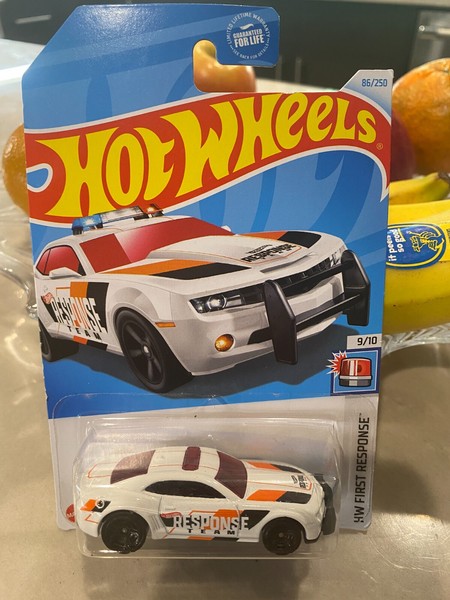 2024 Hot Wheels 86 Hw Erste Response 9/3M10 Camaro Ss Weiß W / Schwarz MC5 Spoke-image