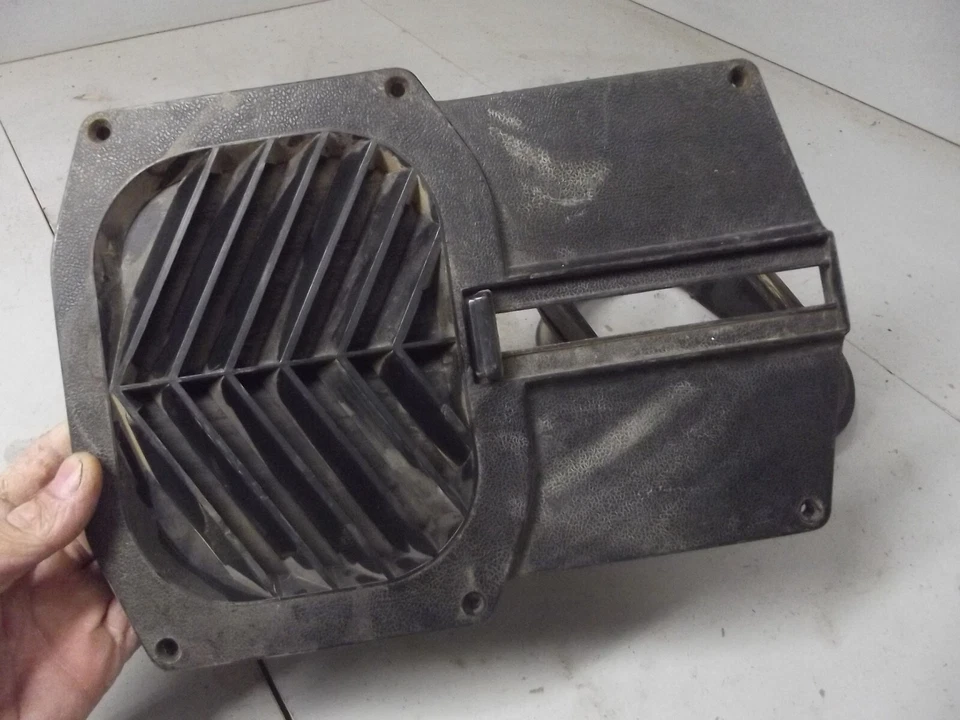 Camión Dodge Ramcharger panel de retroceso ventilación interior D150 D250 1988 1987 1986 moldura Foto 4 de 4