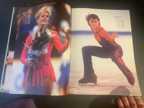 TOUR OLYMPIC WORLD FIGURE SKATING CHAMPIONS PROGRAM 14 X 10 1988 - Picture 5 of 12