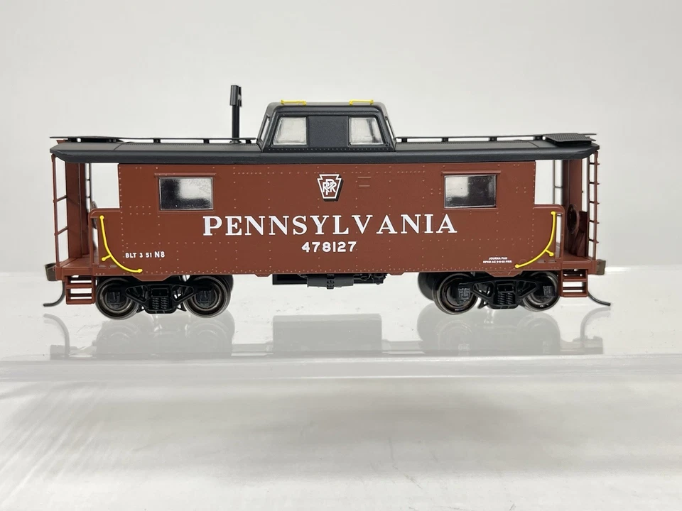 Bowser HO Pennsylvania PRR #478127 N8 Caboose Shadow Keystone Red/Black - Image 3 of 4