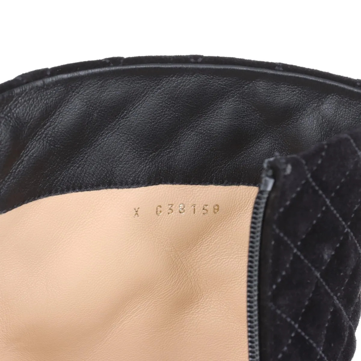 Chanel Coco Mark Matelasse Suede Boots 37C Ladies' Black G38158 Is there dirt on thumbnail 10