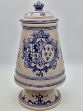 pot à pharmacie armoiries au lion signé RS  couronné