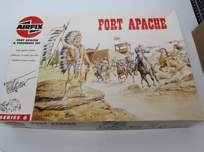 Vintage Airfix  Fort Apache & Figures 06703  Series 6 Open Box