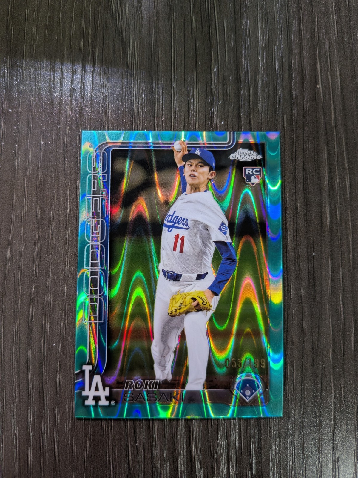 Roki Sasaki 2025 Topps Chrome #217 Aqua RayWave 055/199 Dodgers Rookie RC