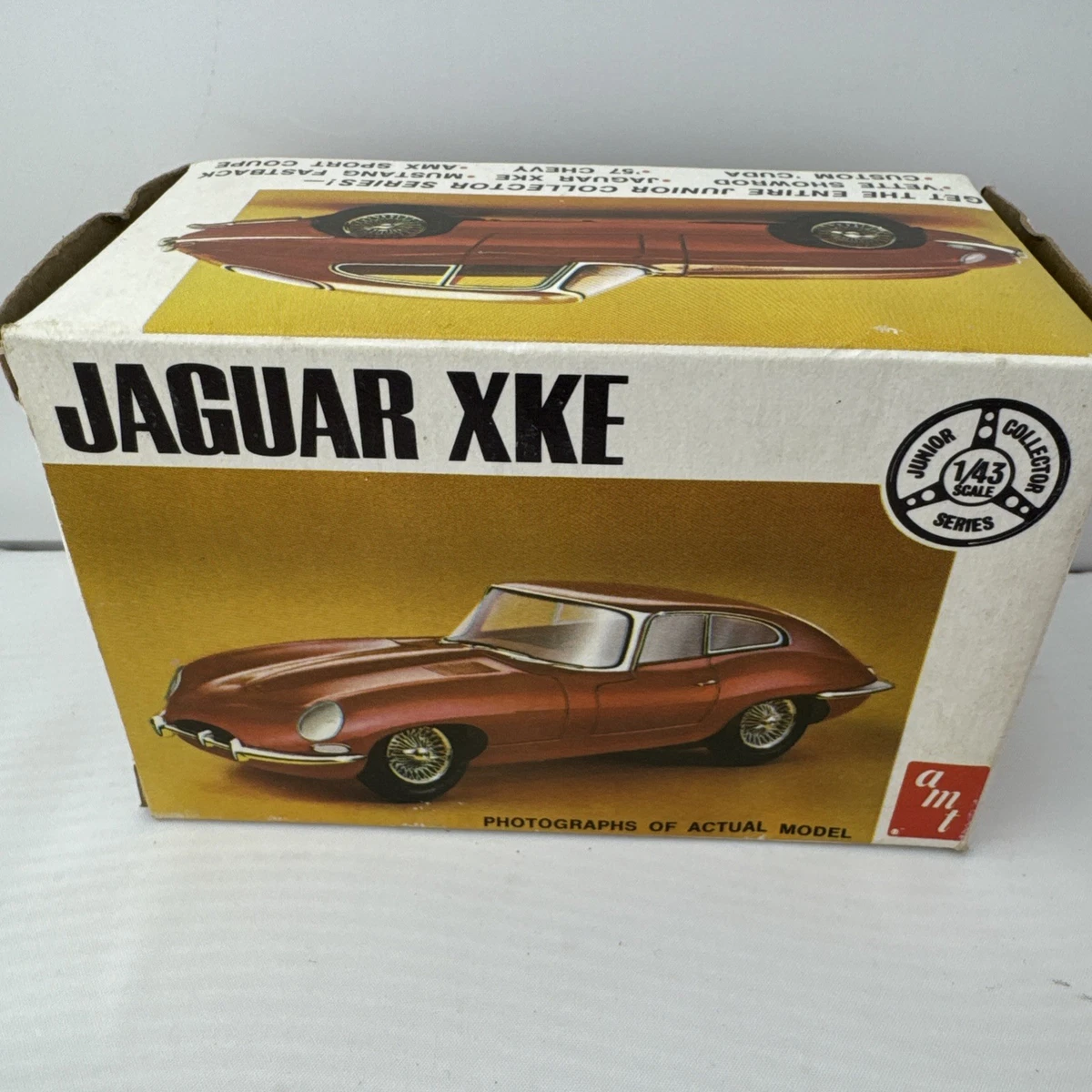 XKE-JAG Convertible 1/24 スケール XKE-JAG Convertible 1/24