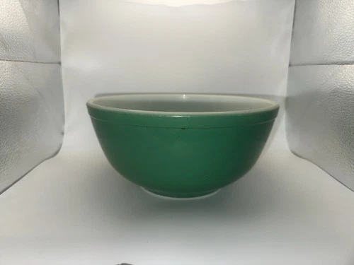 Vintage Pyrex Primary Green Mixing Bowl #403 2.5 Qt Mid-Century Modern MCM