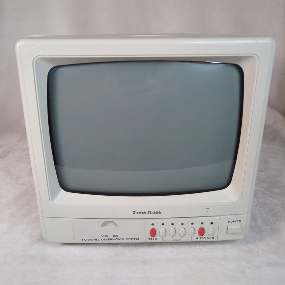 Radio Shack Monitor 4 Channel Observation 9" Display 45 Watt VSS-400 Black/White - Image 2 of 4