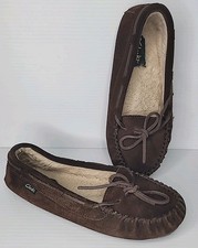 Clarks Classic Suede Brown Moccasin Slipper Women Size 9 Shoes