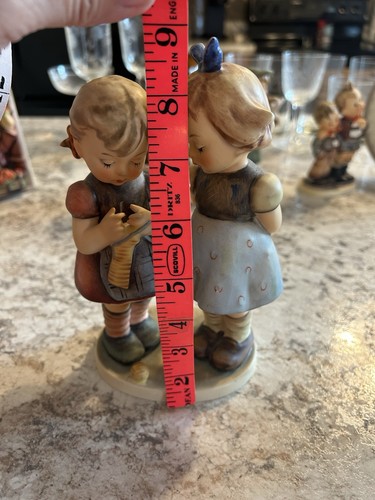 Goebel M.I. Hummel figurine # 256 "Knitting Lesson" 7.5" tall TMK 6 Germany - Picture 4 of 4