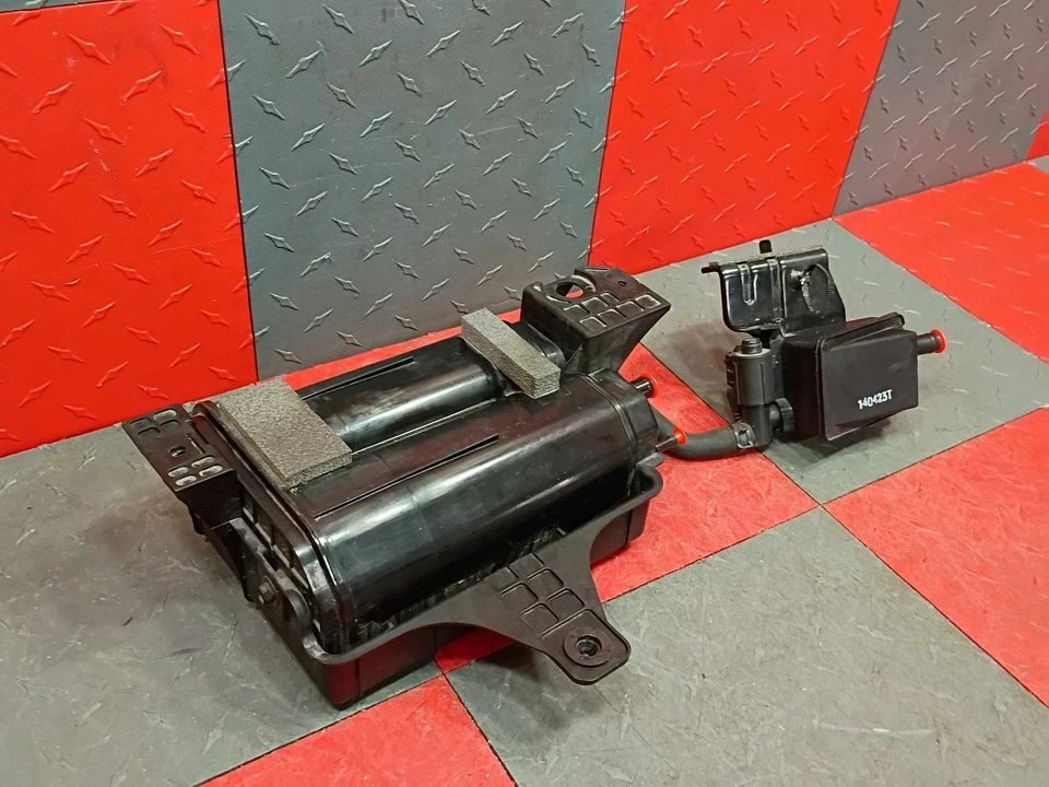 Bote de vapor de carbón/combustible Kia Soul 2014-2017 OEM #31476-B2000 OEM Foto 2 de 4