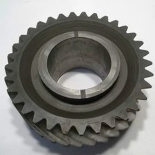 Used Pinion Shaft Gear Fits John Deere 8440 8450 8640 8650 8850 R65989