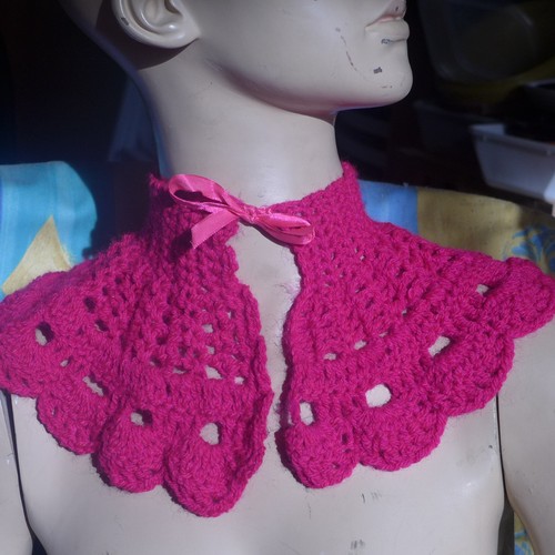 Handmade Crocheted Collar Scarf Pink Color For Girls Age 3-6 Neck Warmer Gift - Picture 2 of 12