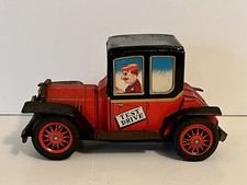 VINTAGE FRICTION TIN TOY CAR TEST DRIVE DAIYA JAPAN 1960S GREAT LITHOGRAPHY