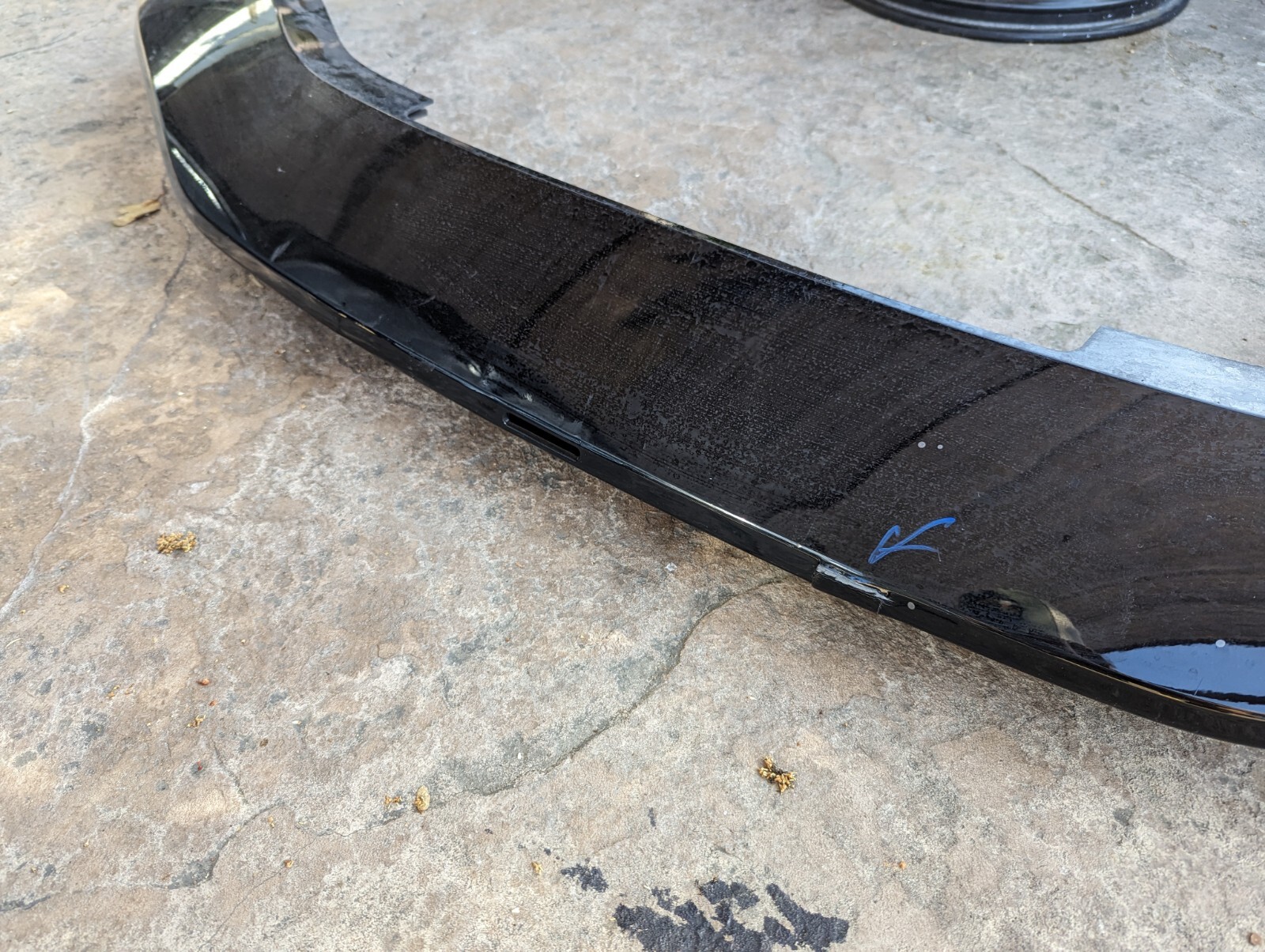 2021-2022 ASTON MARTIN DBX REAR BUMPER VALANCE DIFFUSER MY83-17E955-BC OEM 21-22