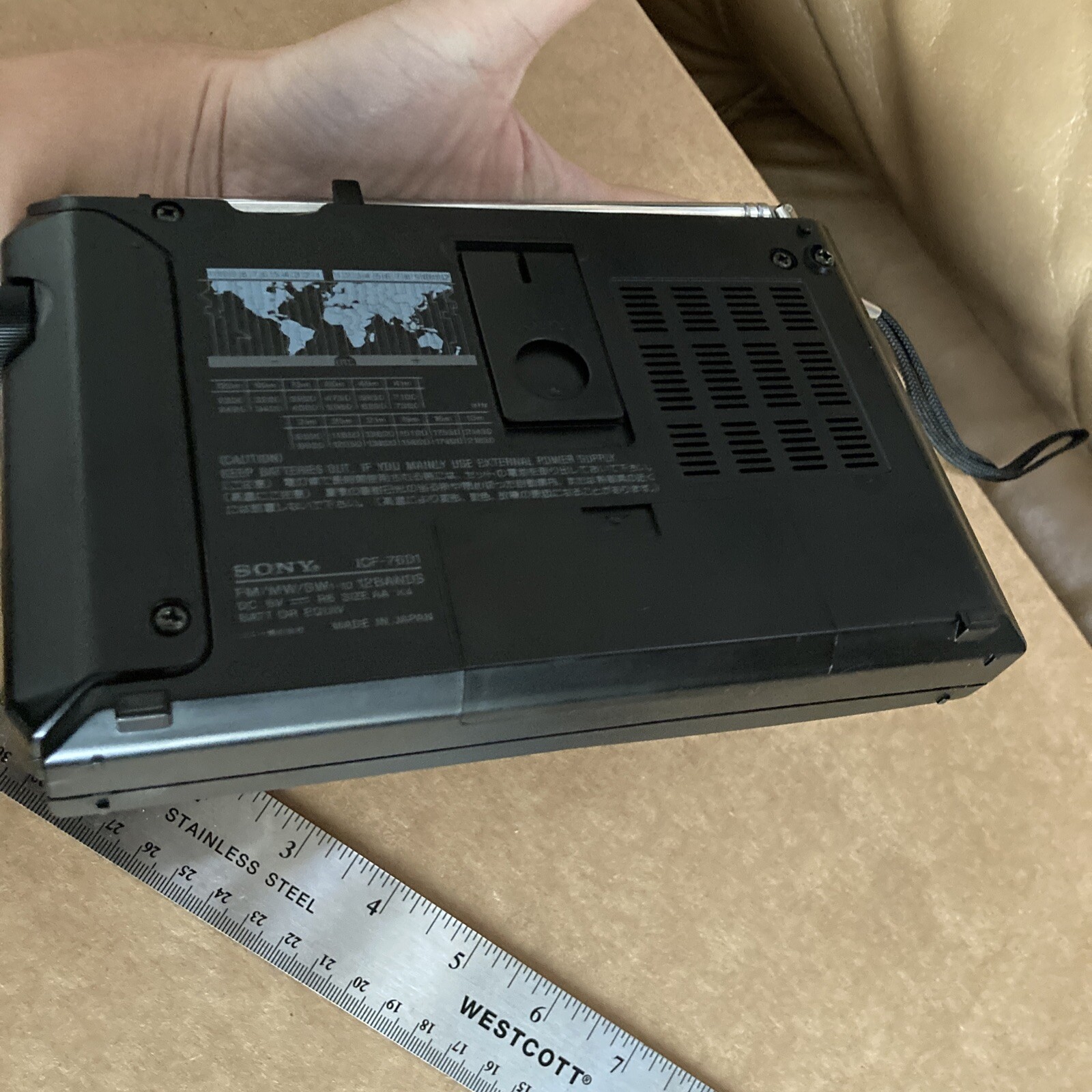 SONY ICF7601 MULTI BAND AM FM SW ANALOG PORTABLE RECEIVER 12 BANDS