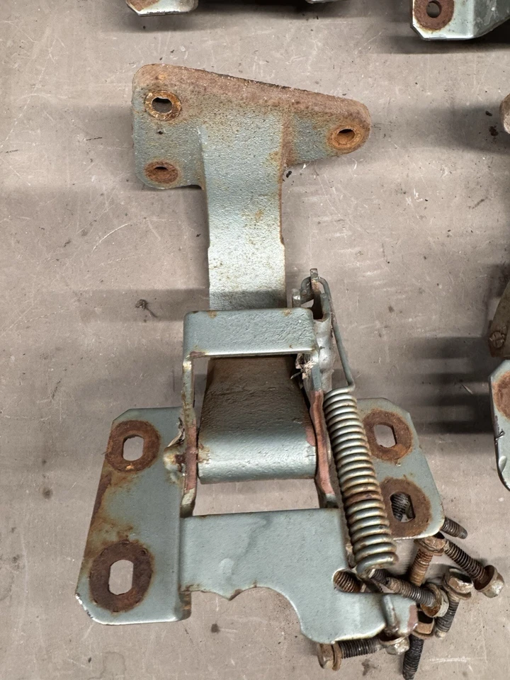 Chevy Impala BelAir Starfire 88 98 1965 1966 2 puertas bisagras Grand Prix Bonneville Foto 3 de 4