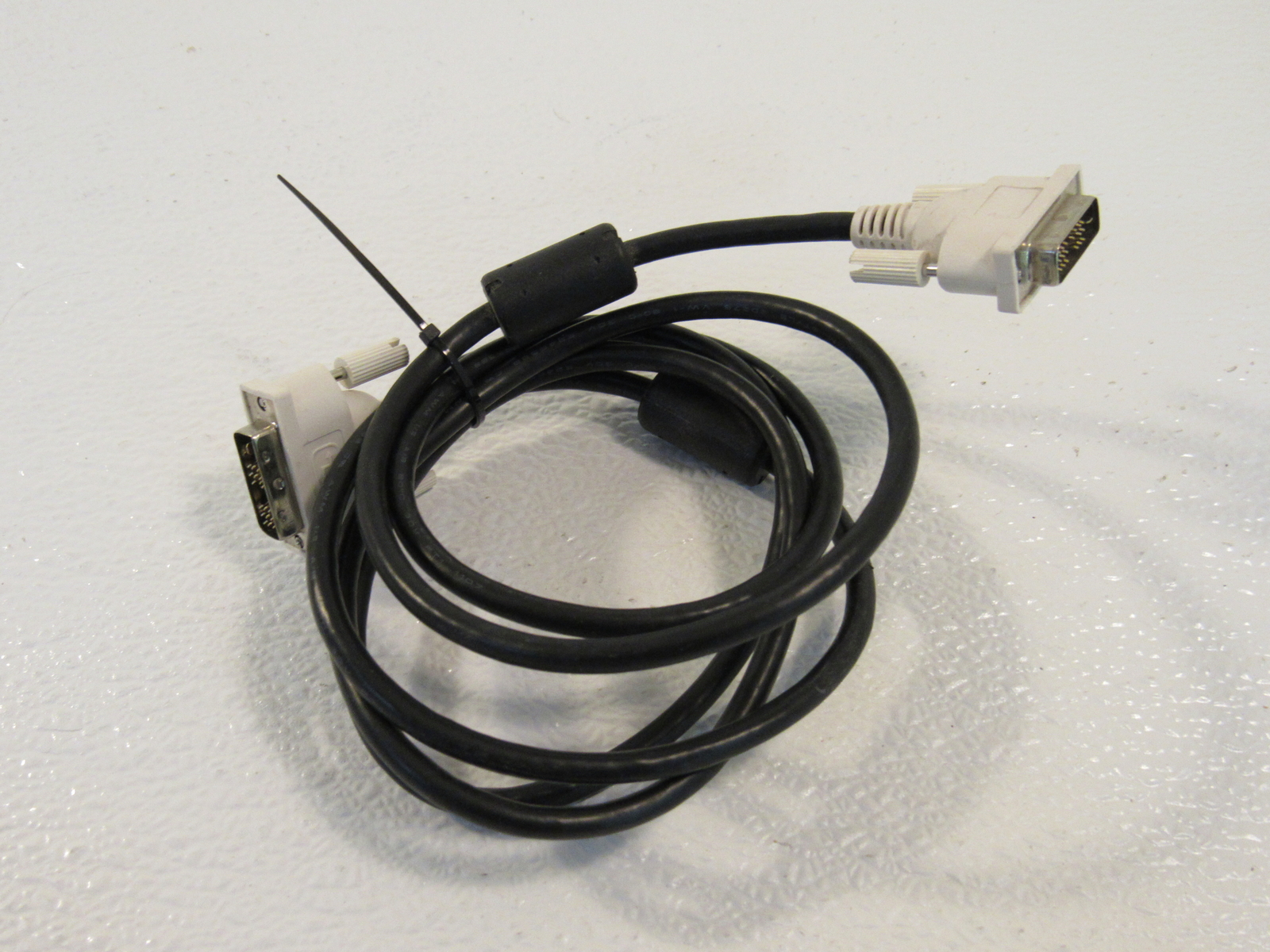 Standard 6 Foot DVI Monitor Cable Black
