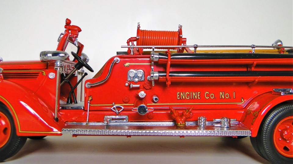 Vintage Classic Antique Red Fire Engine Truck Metal Dream Model Car ...