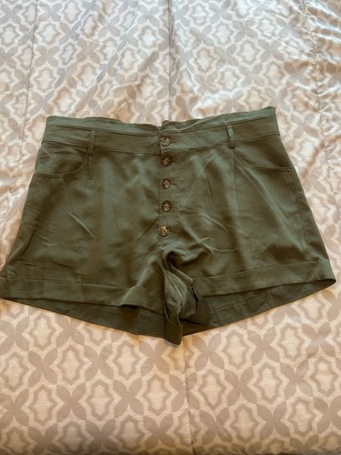 Short Billabong Femme Vert Olive - Taille 25, Denim, Coupe Coupée, Occasion En Excellent état