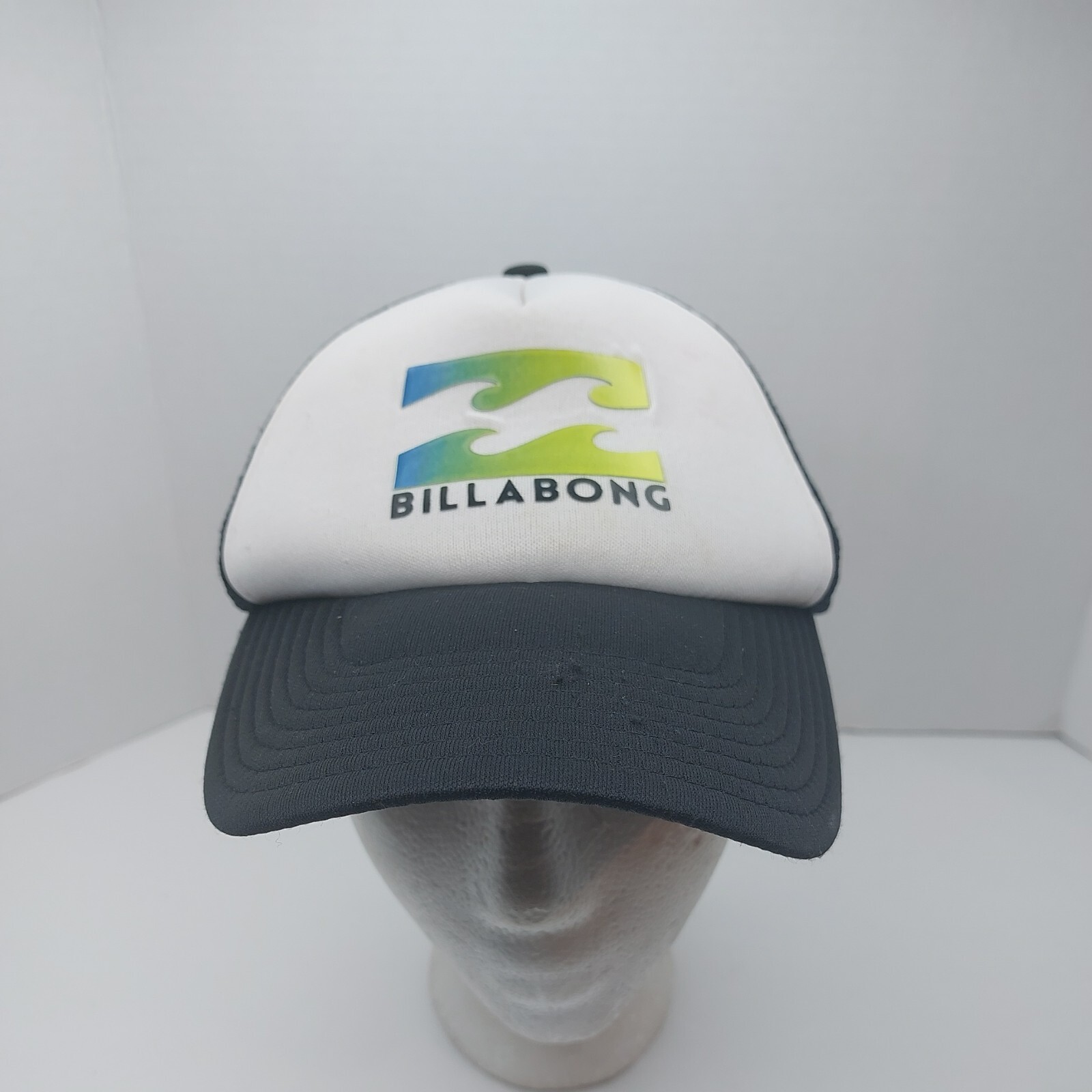 Cap Mesh Back