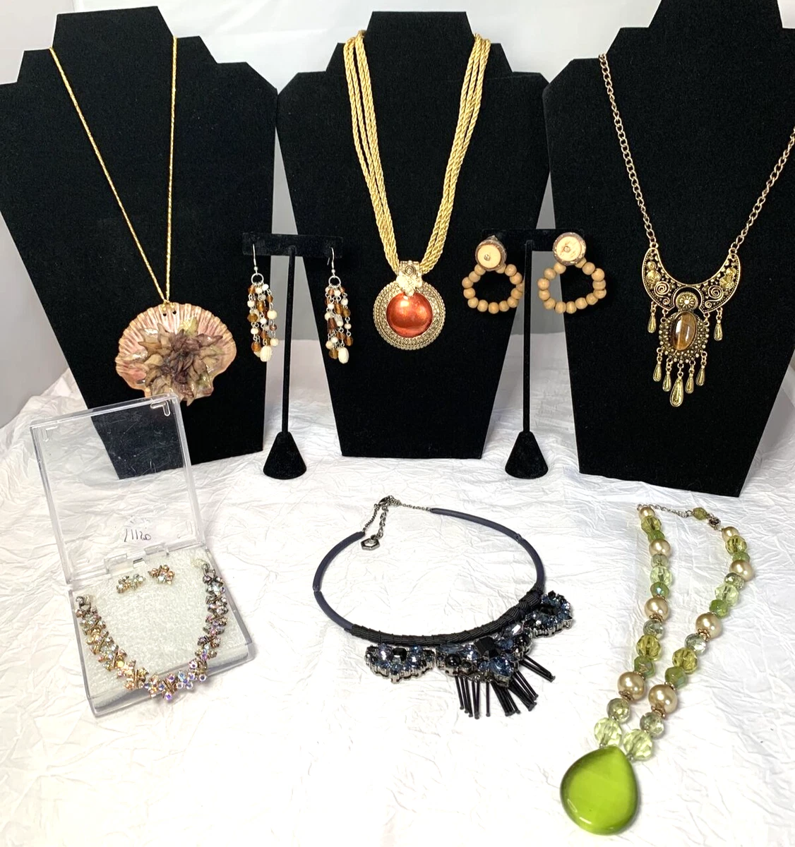 Lot of 9 pieces of Costume Jewelry Necklaces Earrings eBay