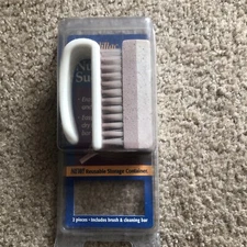 Cadillac Nubuck & Suede Cleaner Kit - Brush and Eraser .