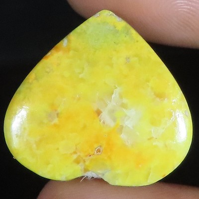 natural BUMBLE BEE JASPER heart shape loose gemstone 17.10 Carat. (22x20x4 mm)