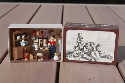 Flade Sächsische Miniaturen aus Dresden „Spielzeugmacherstube“ Rarität - Bild 1 von 3