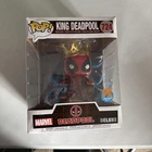 Funko Pop! Deluxe: Marvel - King Deadpool (6 inch) - Diamond Comics (Exclusive)